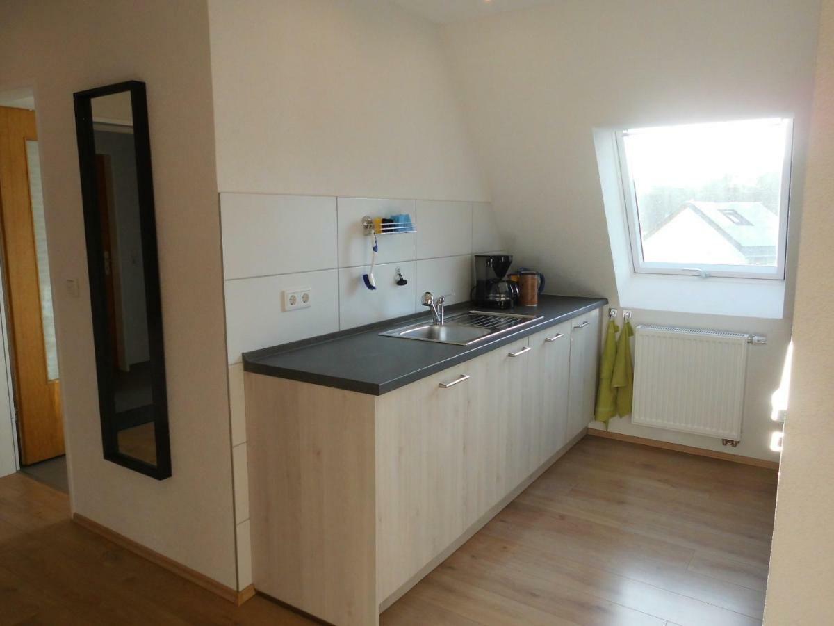 Ferienwohnung Bei Heike & Dirk Касел Екстериор снимка