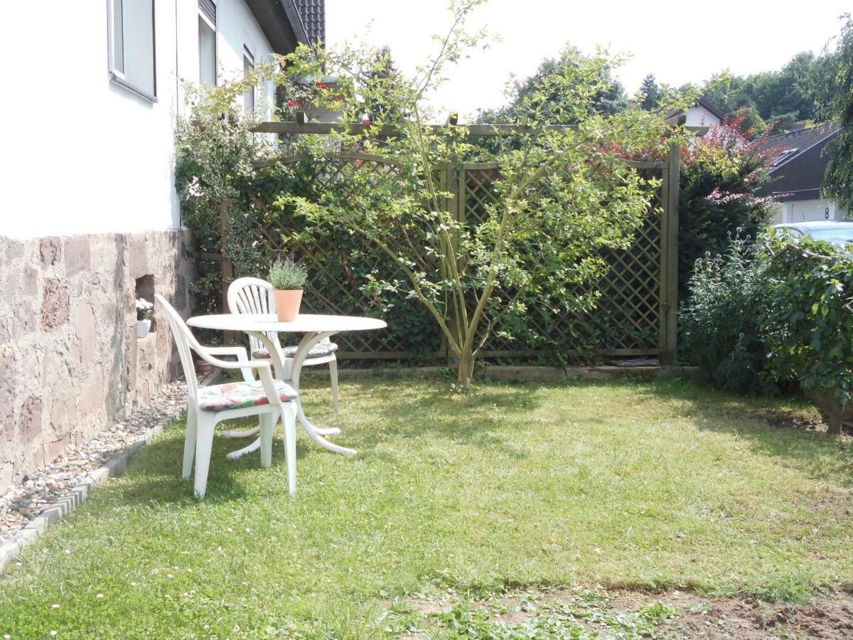 Ferienwohnung Bei Heike & Dirk Касел Екстериор снимка